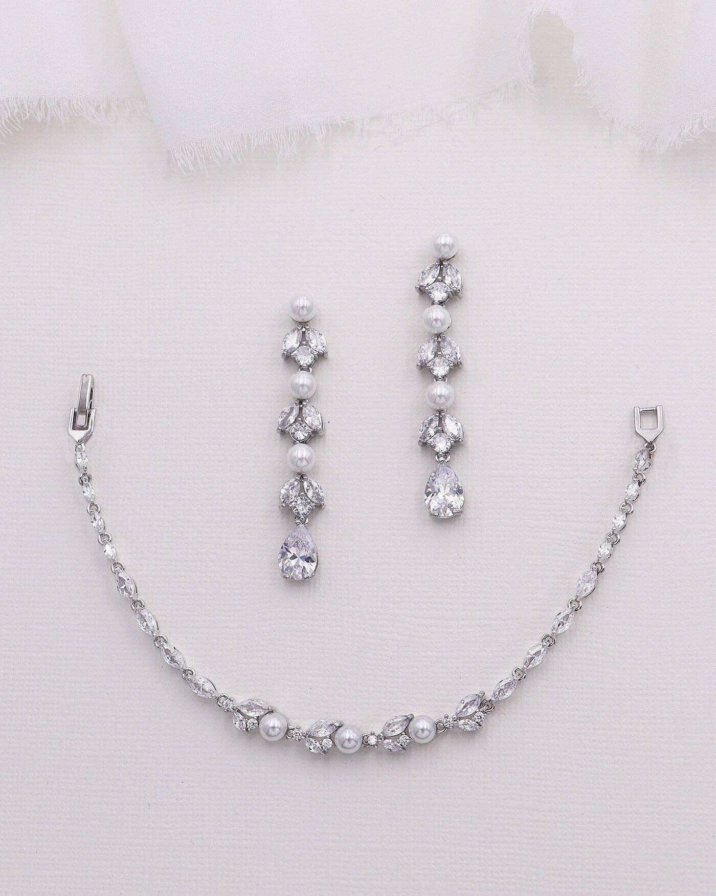 Sheila Pearl Jewelry Set