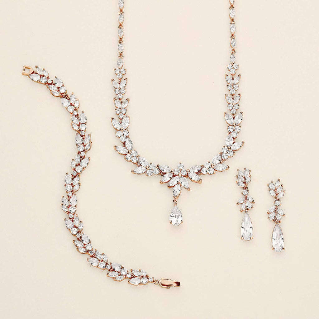 Camilla Statement Jewelry Set: Silver / Earrings & Necklace 17"